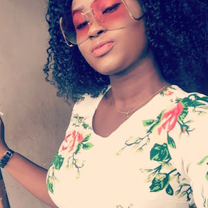 Meet your Posher, Abyna